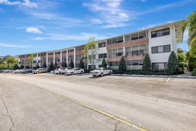 2190 NE 51 ST Court 106, Fort Lauderdale, FL 33308