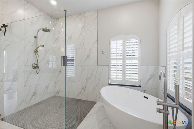 9610 Trophy Oaks Drive, San Antonio, TX 78266