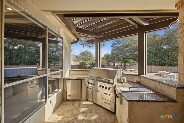 9610 Trophy Oaks Drive, San Antonio, TX 78266