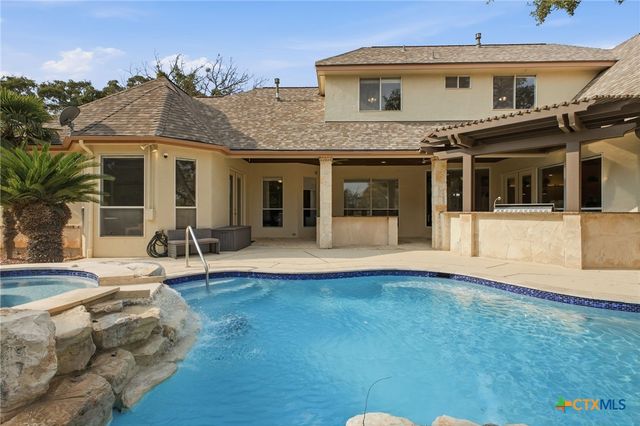 9610 Trophy Oaks Drive, San Antonio, TX 78266