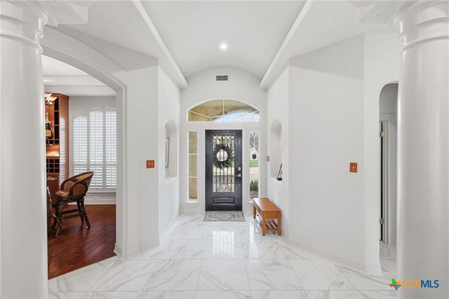 9610 Trophy Oaks Drive, San Antonio, TX 78266