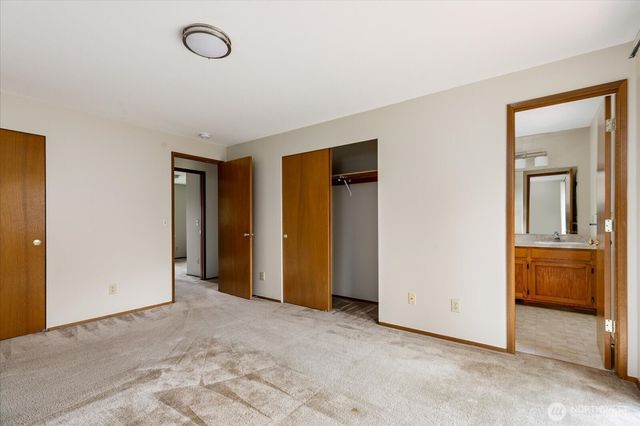 1772 SW 16th Avenue, Oak Harbor, WA 98277