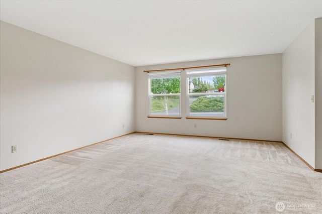 1772 SW 16th Avenue, Oak Harbor, WA 98277