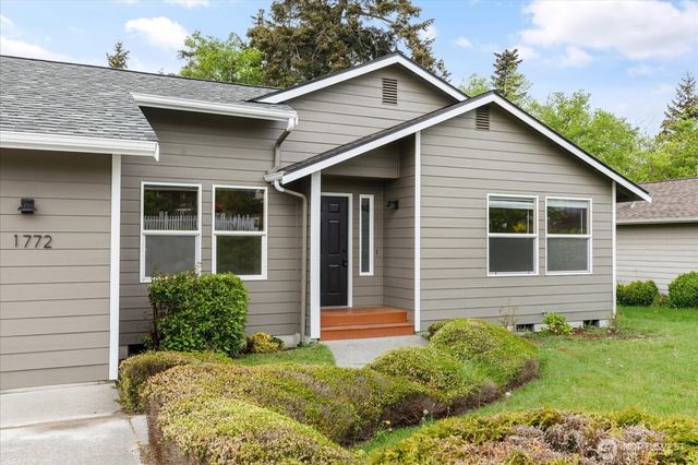 1772 SW 16th Avenue, Oak Harbor, WA 98277