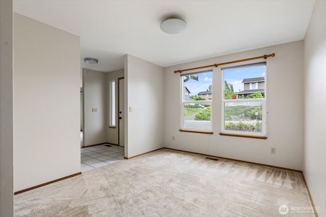 1772 SW 16th Avenue, Oak Harbor, WA 98277