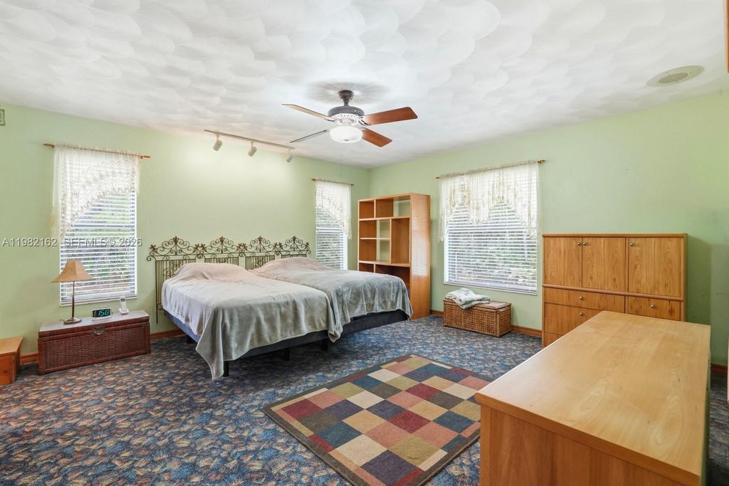 Image 8 of property listing at 158 CONE ROAD, Ormond Beach, FL 32174