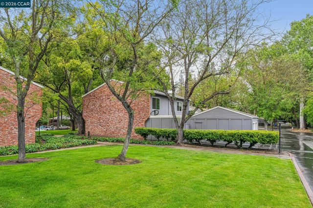 614 Sycamore Cir, Danville, CA 94526