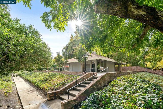 614 Sycamore Cir, Danville, CA 94526