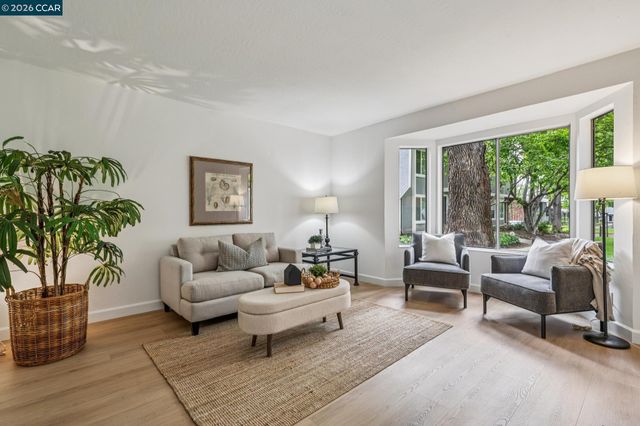 614 Sycamore Cir, Danville, CA 94526