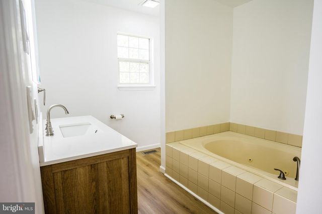 752 SLATE CT, Sewell, NJ 08080