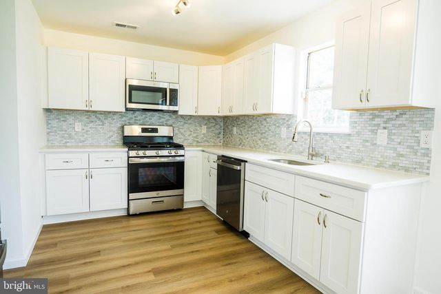 752 SLATE CT, Sewell, NJ 08080