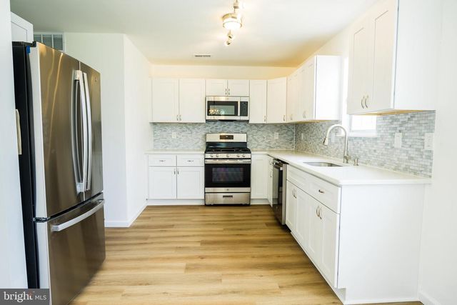 752 SLATE CT, Sewell, NJ 08080