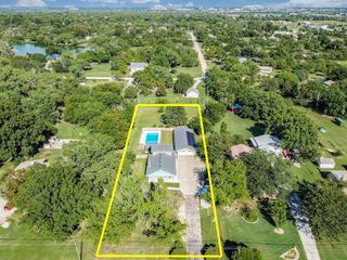 3930 N Oliver St., Bel Aire, KS 67220