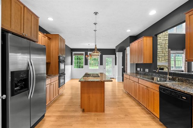 351 Hyder Circle Drive, Plainwell, MI 49080