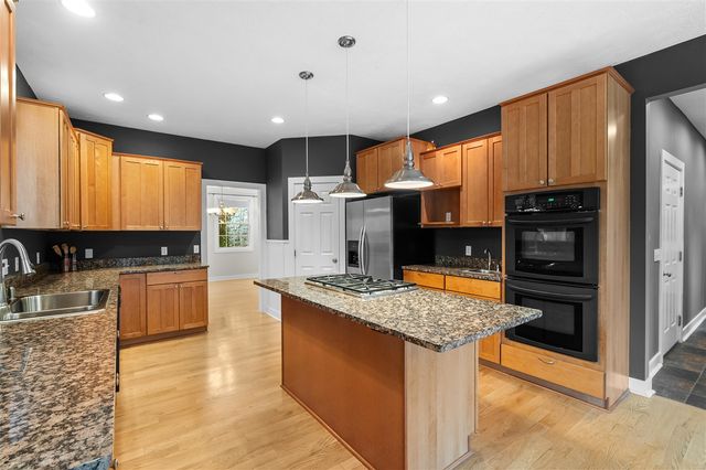 351 Hyder Circle Drive, Plainwell, MI 49080