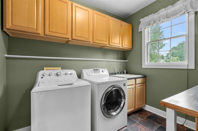 351 Hyder Circle Drive, Plainwell, MI 49080