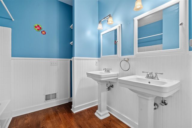 351 Hyder Circle Drive, Plainwell, MI 49080