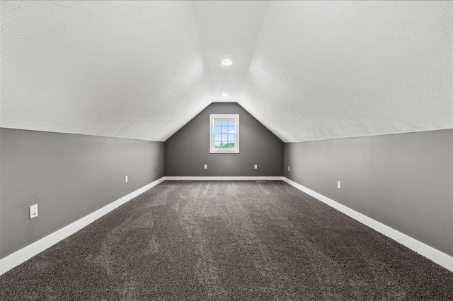 351 Hyder Circle Drive, Plainwell, MI 49080