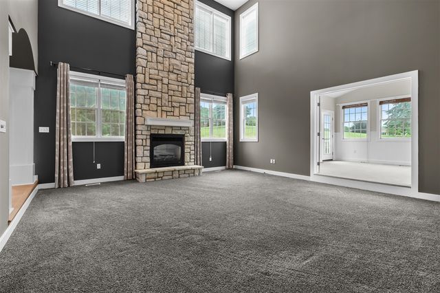 351 Hyder Circle Drive, Plainwell, MI 49080