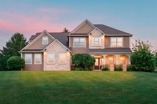 351 Hyder Circle Drive, Plainwell, MI 49080
