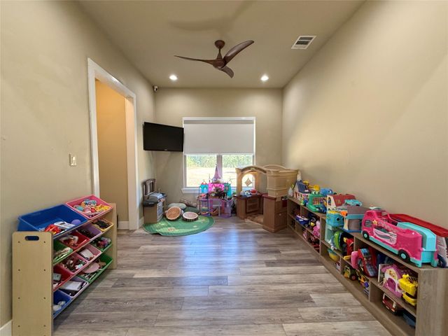 1050 El Camino, Waxahachie, TX 75167