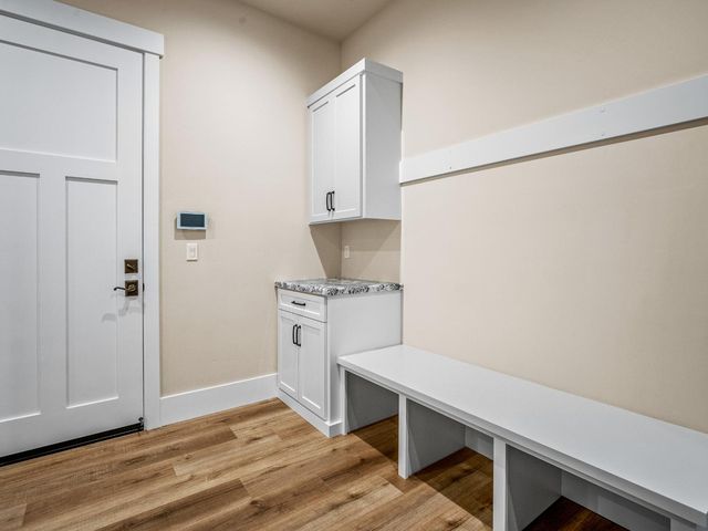 8109 Bridger Ln, Shingle Springs, CA 95682