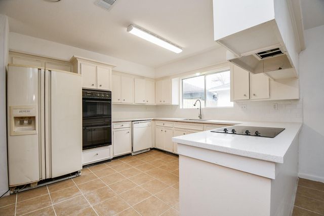 6411 Teal Run, Houston, TX 77035