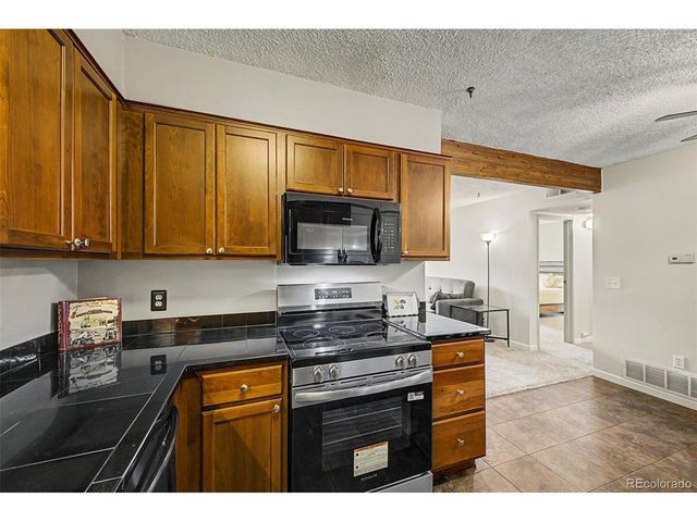341 Wright St 9-101, Lakewood, CO 80228