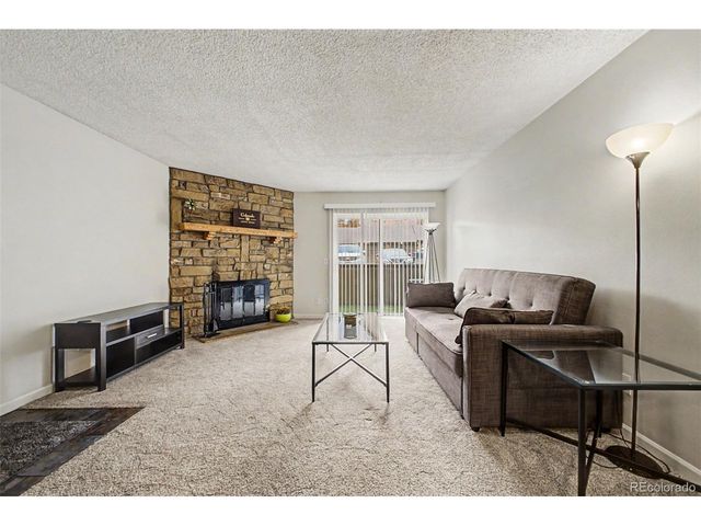 341 Wright St 9-101, Lakewood, CO 80228