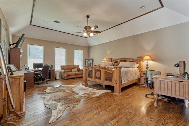 423 Pine Edge Drive, Spring, TX 77380