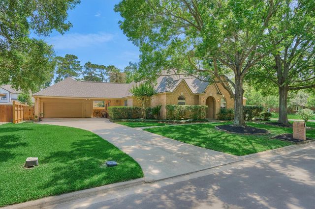 423 Pine Edge Drive, Spring, TX 77380