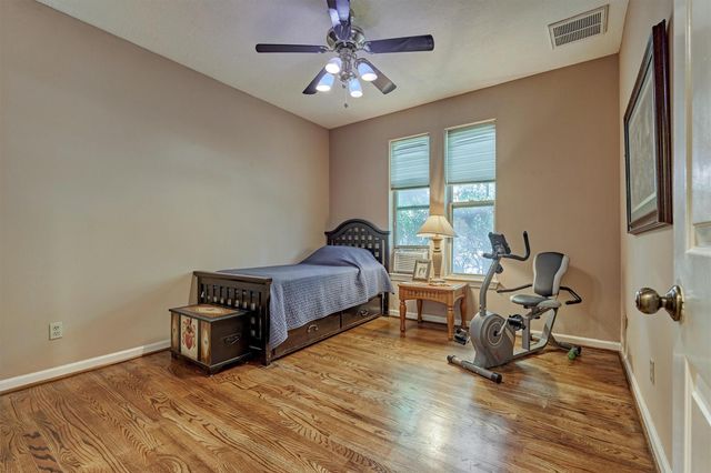 423 Pine Edge Drive, Spring, TX 77380