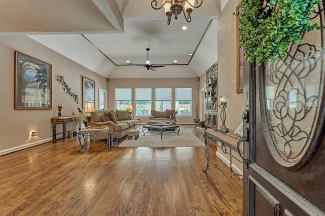 423 Pine Edge Drive, Spring, TX 77380