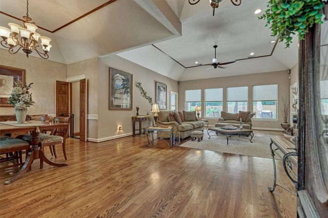 423 Pine Edge Drive, Spring, TX 77380