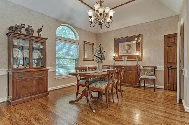 423 Pine Edge Drive, Spring, TX 77380
