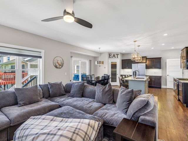 2402 Blue Heron Boulevard, Sun Prairie, WI 53590