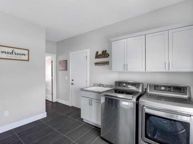 2402 Blue Heron Boulevard, Sun Prairie, WI 53590
