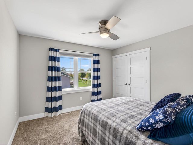 2402 Blue Heron Boulevard, Sun Prairie, WI 53590