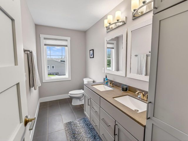 2402 Blue Heron Boulevard, Sun Prairie, WI 53590