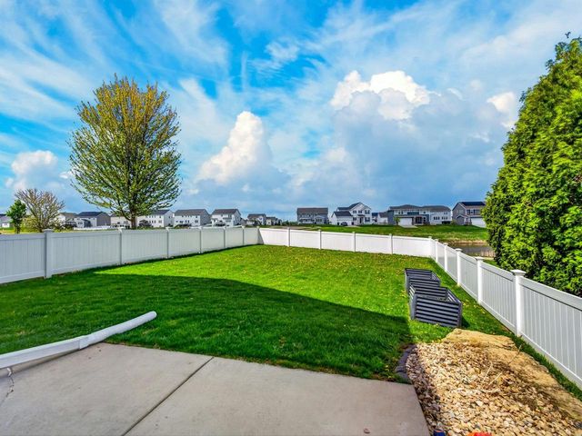 2402 Blue Heron Boulevard, Sun Prairie, WI 53590