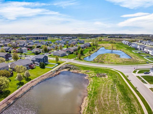 2402 Blue Heron Boulevard, Sun Prairie, WI 53590
