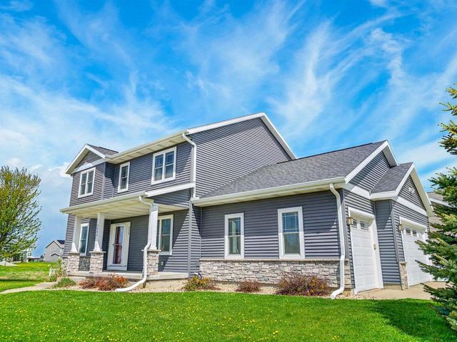2402 Blue Heron Boulevard, Sun Prairie, WI 53590