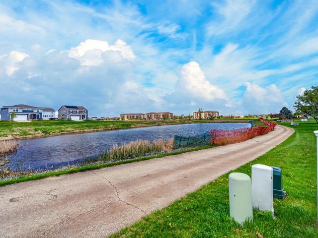 2402 Blue Heron Boulevard, Sun Prairie, WI 53590