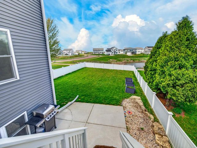 2402 Blue Heron Boulevard, Sun Prairie, WI 53590