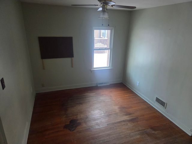 7 Beverly Boulevard, Hobart, IN 46342