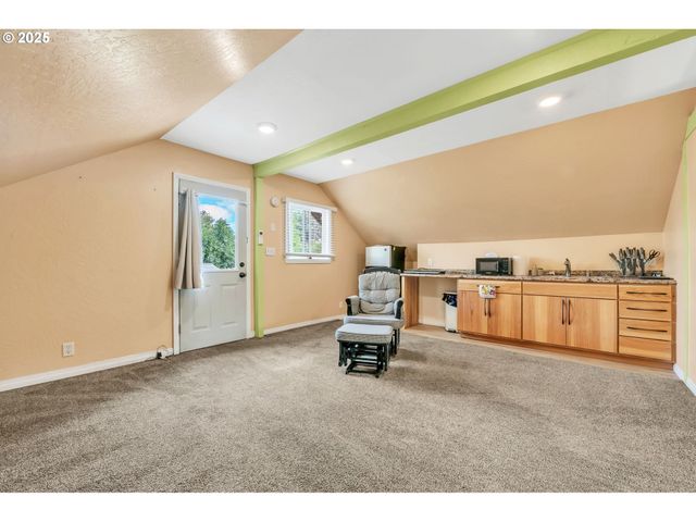 193 SANTA CLARA Ave, Eugene, OR 97404