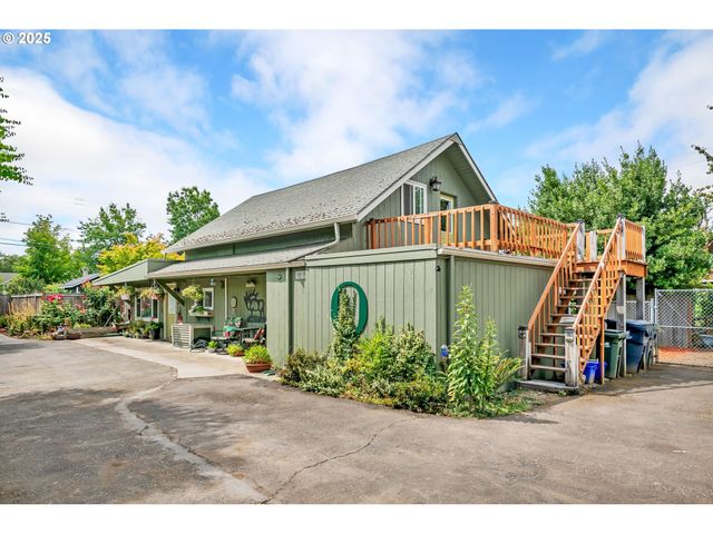 193 SANTA CLARA Ave, Eugene, OR 97404