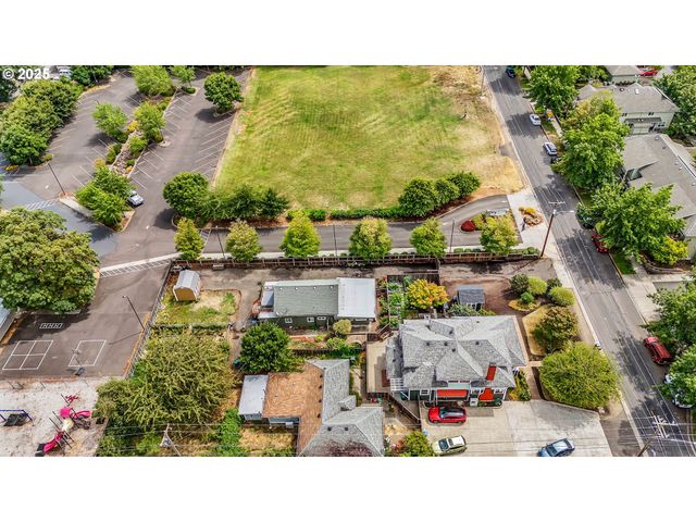 193 SANTA CLARA Ave, Eugene, OR 97404