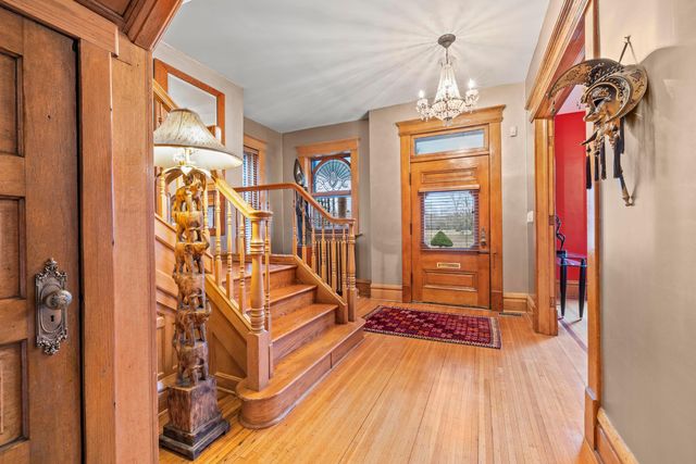 130 Buttles Avenue, Columbus, OH 43215