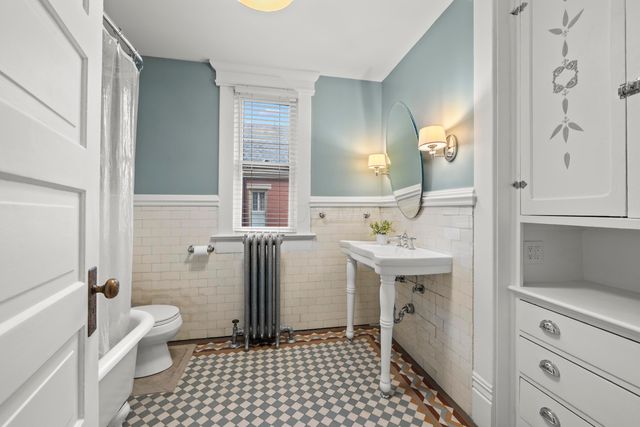 130 Buttles Avenue, Columbus, OH 43215